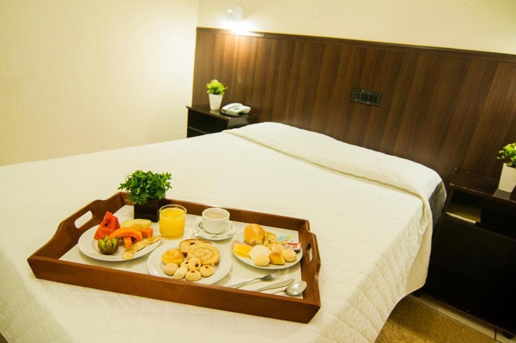 Mediterraneo Park Hotel Três Lagoas 外观 照片