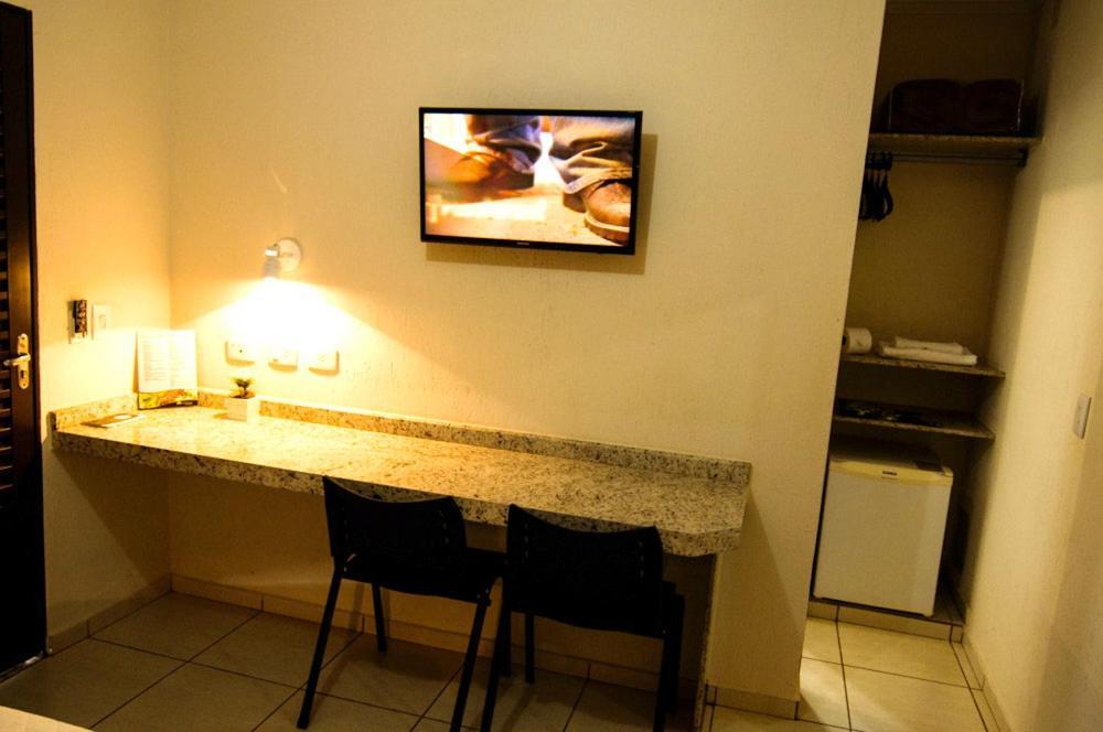 Mediterraneo Park Hotel Três Lagoas 外观 照片